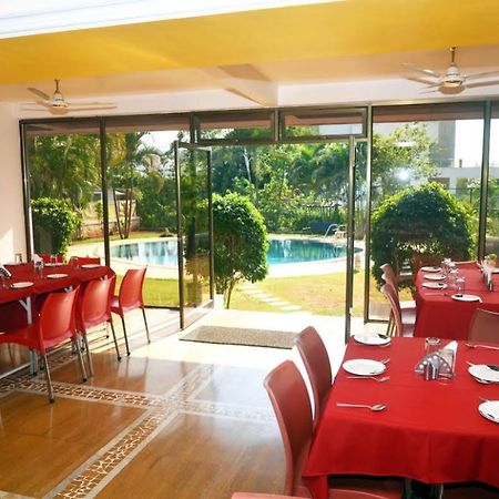 Sapphire Hotel Lonavala Esterno foto